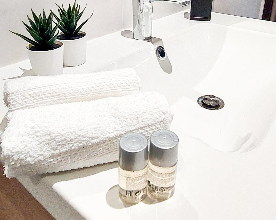 Artbleu -Tout Confort - Ideal Pros - Proche Commerces Montlucon Luaran gambar